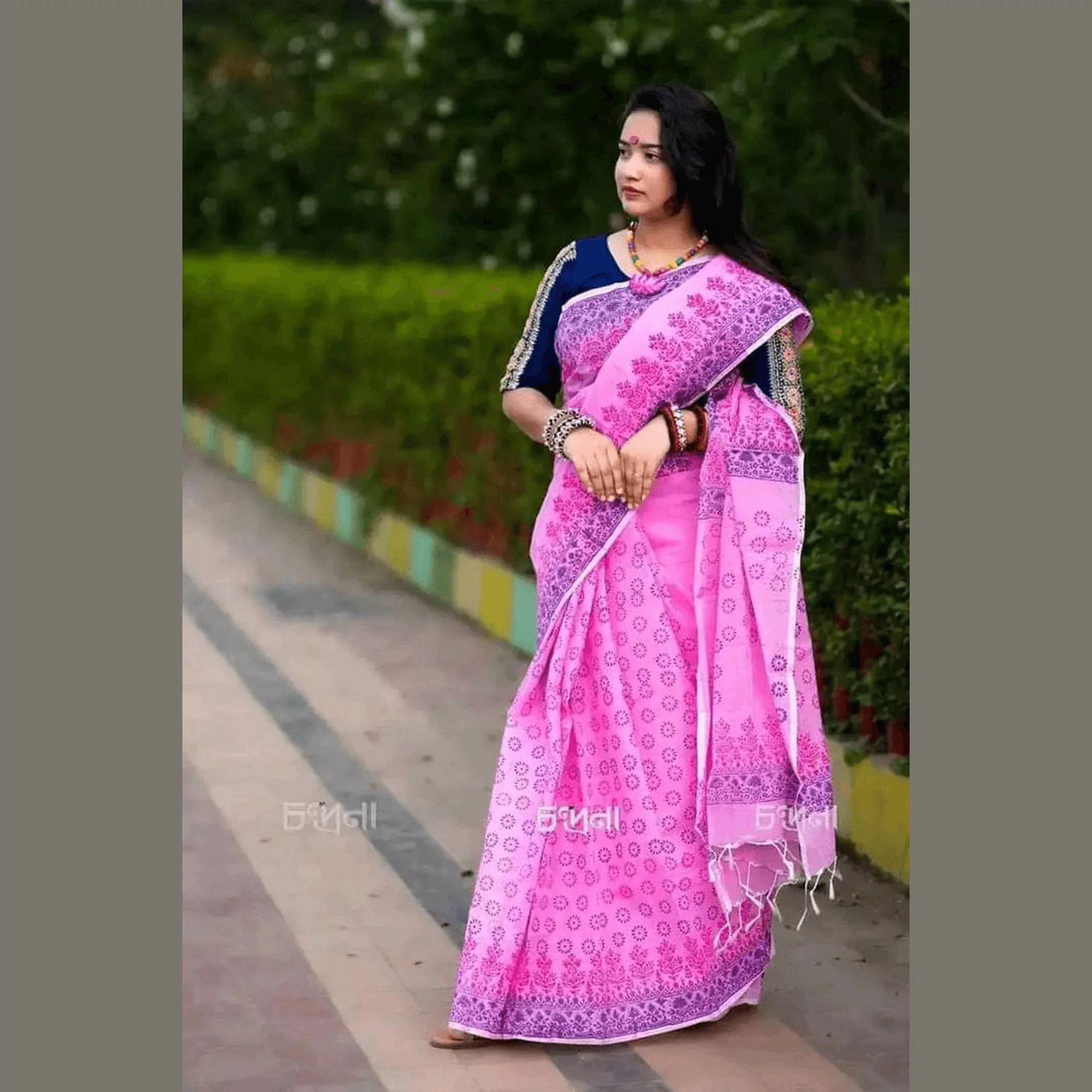 সহজিয়া বেবি পিংক নকশী শাড়ি - Image 2