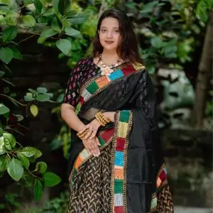 ব্ল্যাক লতা প্যাচওয়ার্ক শাড়ি